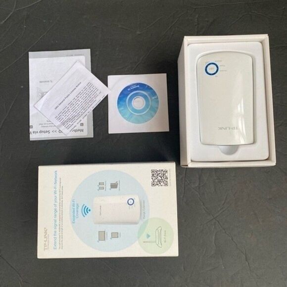 TP Link universal WiFi range extender 300Mbps new - Picture 2 of 12